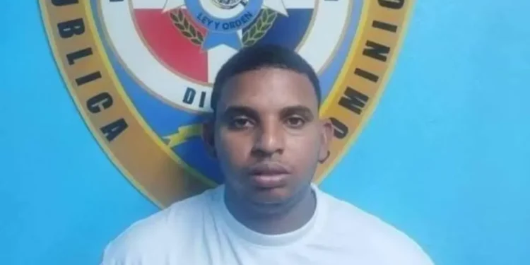 Policía lideraba banda que robó millones a bachatero «El Galán de la Bachata»