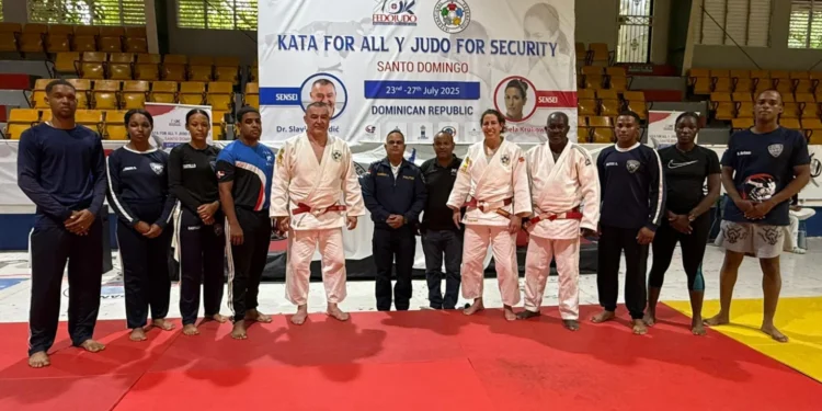 Fedojudo concluye cursos de kata y defensa personal para damas