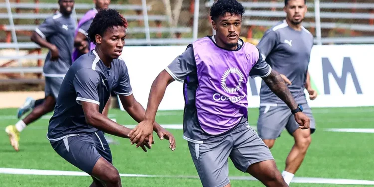 Cibao FC visita a O&M FC en el Panamericano de SC