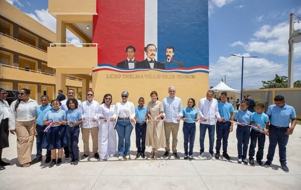 Gobierno entrega 129 Aulas y tres CAIPI en San Pedro de Macorís en beneficio de más de 4 mil estudiantes