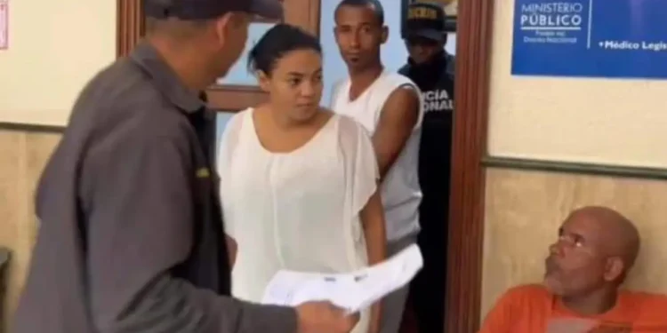 Madre retira querella contra hombre acusado de herir a su bebé de 11 meses en Villa Rivas