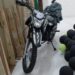 Roban motocicleta de oncemetristas realizar patrullas en Villa Vásquez 