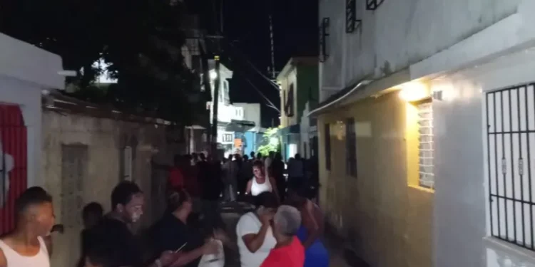 Mujer presuntamente se quita la vida junto a sus tres hijos en Santo Domingo Este