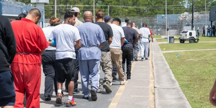 Del «Alcatraz de los Caimanes» al «Depósito de Deportaciones»