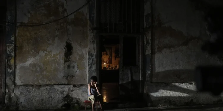 El nuevo apagón nacional en Cuba dispara las alarmas sobre la salud mental