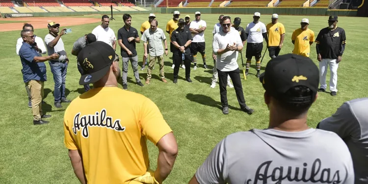 Águilas abren su Early Camp con 15 peloteros presentes