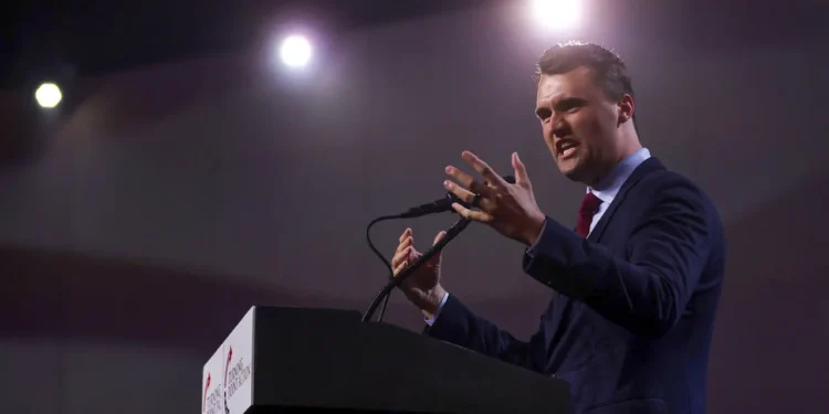 FBI revela nuevas pistas sobre el asesino de Charlie Kirk