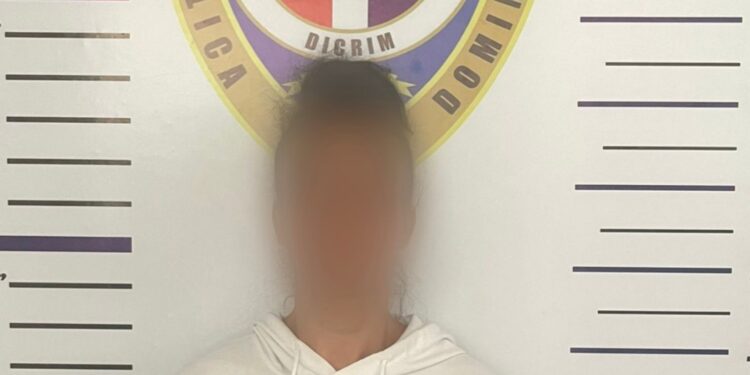 Policía Nacional arresta mujer vinculada a fraude electrónico por más de RD$1.5 millones en Santiago