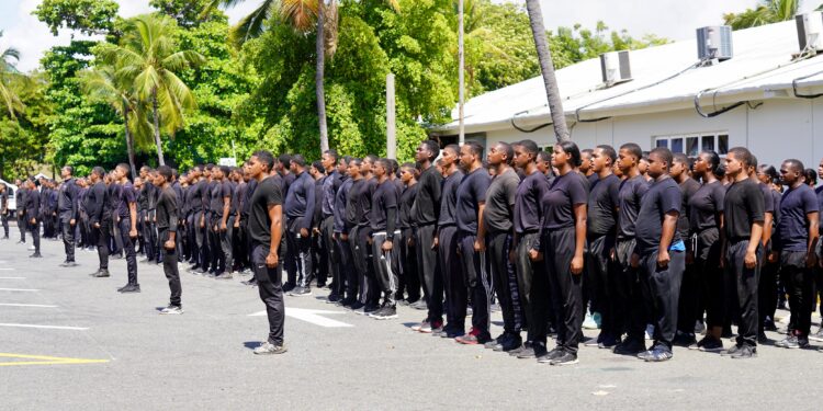 DGM completa estructura de 1000 agentes migratorios para cumplir medida presidencial de crear oficinas en todas las provincias del país