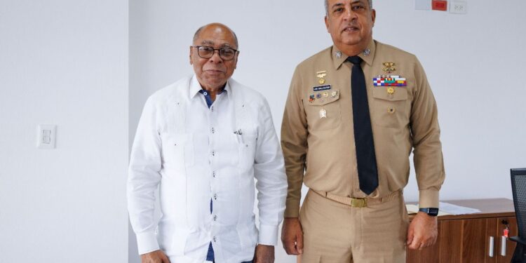 Lee Ballester y Ray Guevara analizan oportunidades para robustecer el marco legal de política migratoria