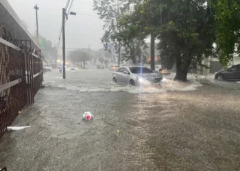 Desbordamiento de río Masacre inundó barrios y plantaciones agrícolas en la frontera entre Haiti y Republica Dominicana