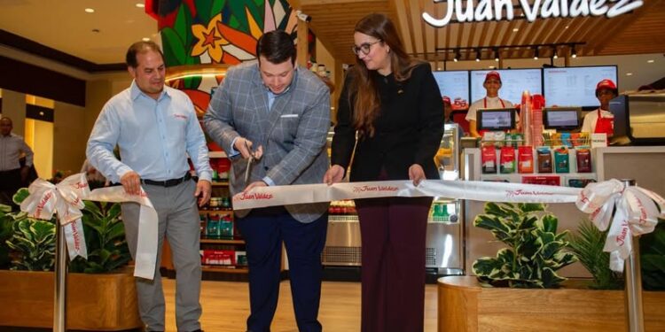 Juan Valdez Café inaugura su primera tienda en Santiago