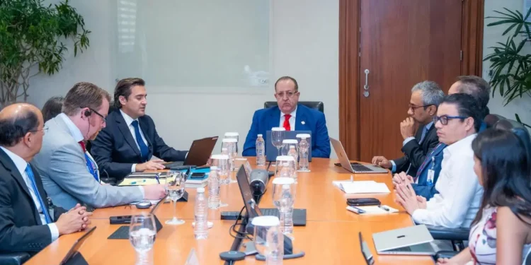 FMI recomienda reformas y control fiscal en informe del Artículo IV