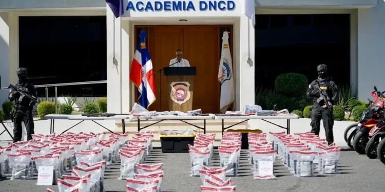 Ministerio Público y DNCD ocupan 643 paquetes de presunta cocaína en Operación Leopardo