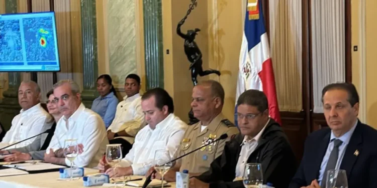 Tormenta Melissa: alerta roja desde Santo Domingo a Pedernales