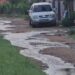 Denuncian desagüe de una parcela inunda sector habitado en Dajabón