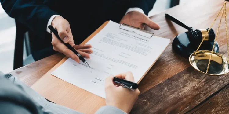 Investigan 4 empresas por posible coordinación de ofertas en licitación a INABIE