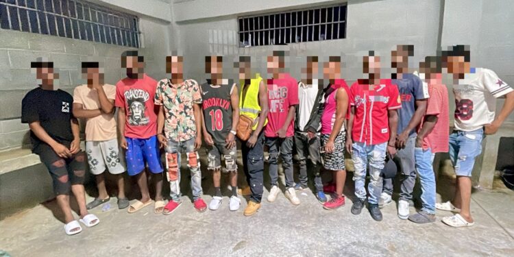 Más de 1,300 extranjeros fueron detenidos en interdicciones a extranjeros irregulares