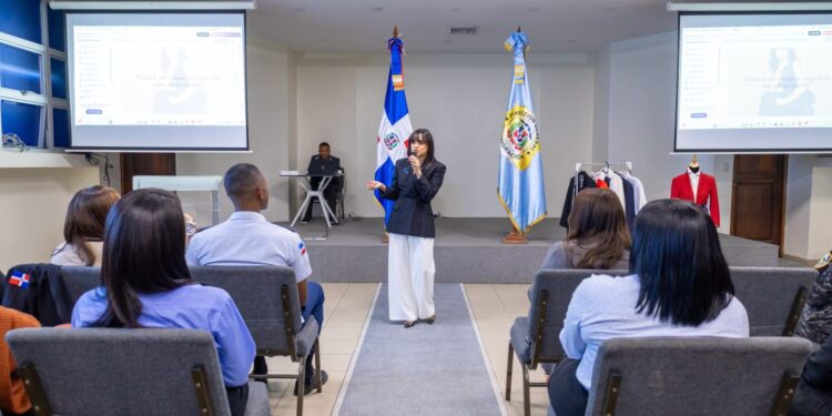 DGM realiza programa de formación continua Mediante charlas y talleres a los colaboradores