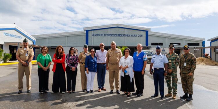 Funcionarios ONU en RD visitan Centro de la DGM en Haina; los recibió Lee Ballester