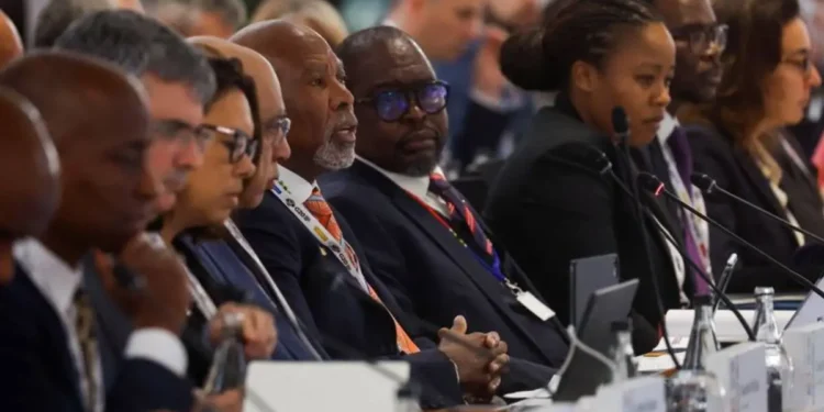 El G20 se reúne en Sudáfrica marcado por tensiones comerciales y la crisis de deuda