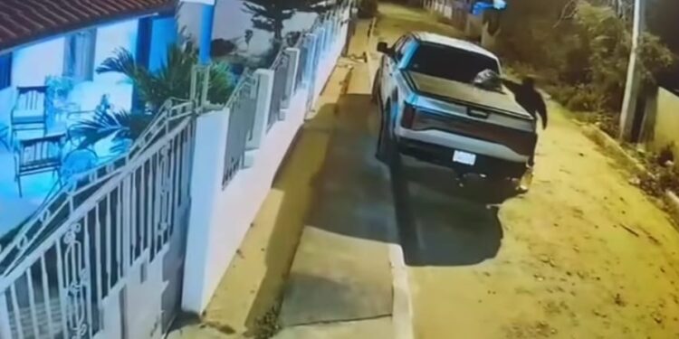 DICRIN y fiscalía investigan siniestro a una camioneta en Montecristi 