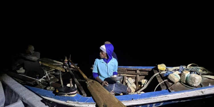 La armada y el ejército detienen 15 haitianos en tierra y cayos siete hermanos de Montecristi