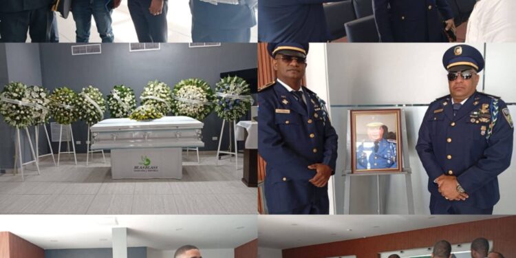 Exponen Restos de Coronel Lucilo Francisco Vargas Comandante Fallecido en incendio en Cuartel de Santiago Rodríguez