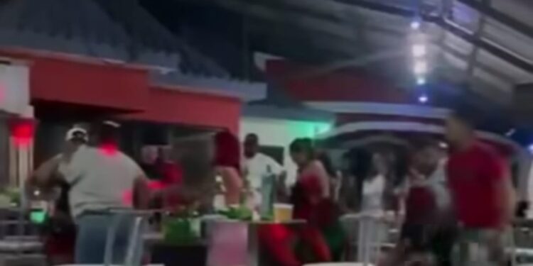 Mujer hiere a otra por arma blanca en un bar de Castañuelas