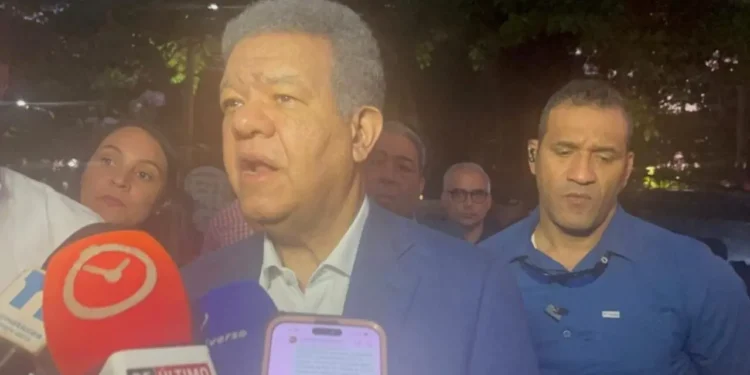 Leonel Fernández califica 2025 como uno de los años más difíciles para RD