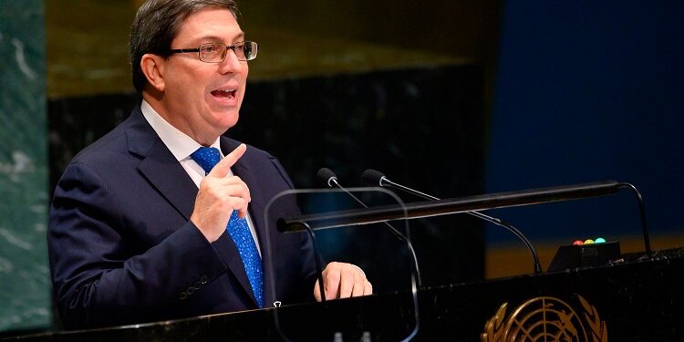 Cancilller advierte a Trump: «A isla Cuba la vamos a defender»