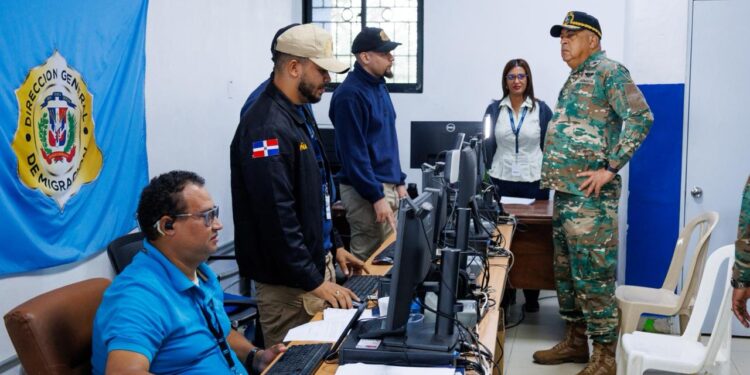 Director de Migración Lee Ballester, recorre Hermanas Mirabal y Santiago: supervisa interoperabilidad y controles migratorios en el Cibao