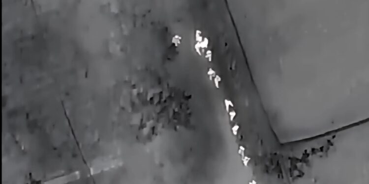 Ejército localiza con drones grupo de haitianos indocumentados en una vivienda en construcción en Dajabón