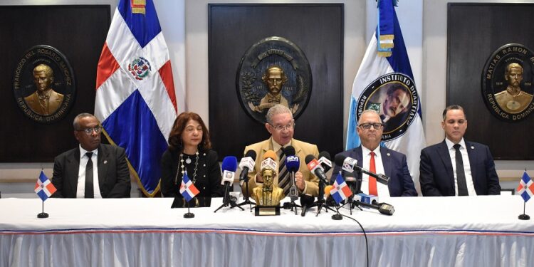 Ve «planes» desde el Estado RD contrarios a control migratorio