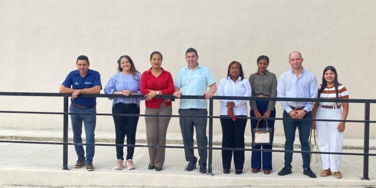 Autoridades de Salud realizan recorrido por la construcción del nuevo hospital de Dajabón