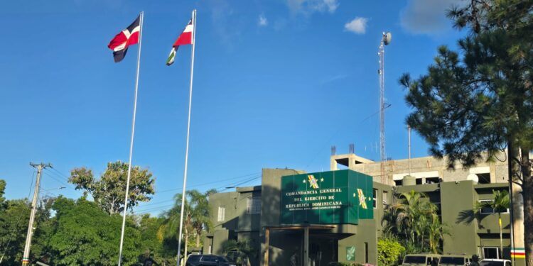 Ejército lamenta fallecimiento de cabo y heridas de sargento de la institución tras accidente en Dajabón