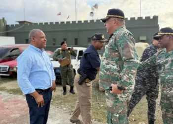 Director de migración Lee Ballester y alcalde Jesús Jerez de Montecristi acuerdan realizar actividades conjuntas 
