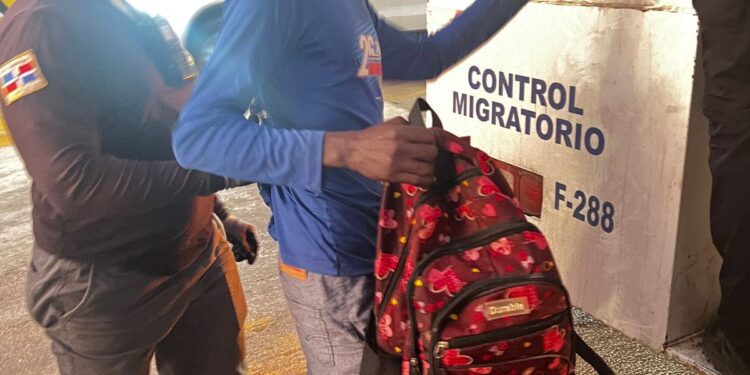 DGM detiene 2,688 extranjeros en condición migratoria irregular y deporta 2,604 durante operativos realizados este fin de semana