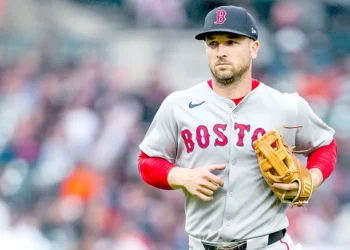 Bregman firma con Cubs por cinco años y US$175 millones