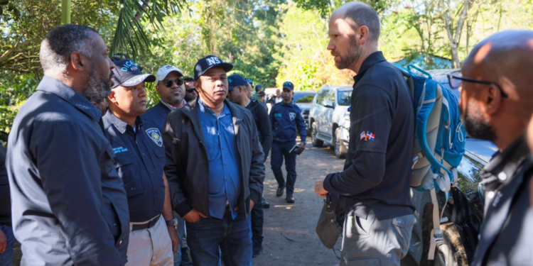 Autoridades nacionales y federales intensifican búsqueda de niña desaparecida en Imbert