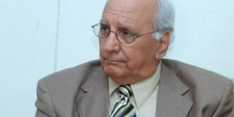Fallece Enmanuel Castillo, destacado sociólogo y director del periódico La Información de Santiago