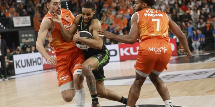 95-84. Montero y Badio desarman al Joventut y meten al Valencia en semifinales