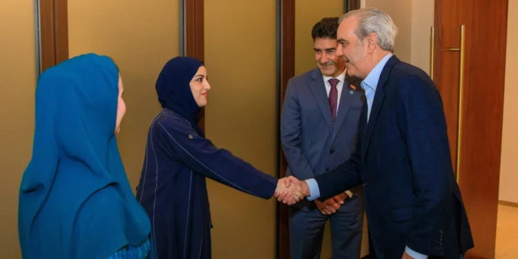 Abinader llega a Dubái para participar en la Cumbre Mundial de Gobiernos 2026