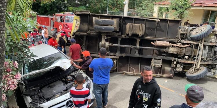 Camiones siguen causando varios accidentes de tránsito en localidades de Puerto Plata