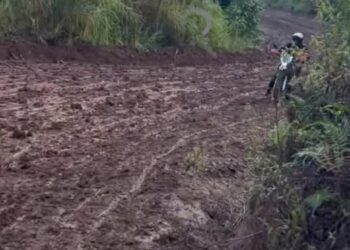 Denuncian mal estado de carretera la ¨Cidra de Thomas¨ en Santiago Rodriguez