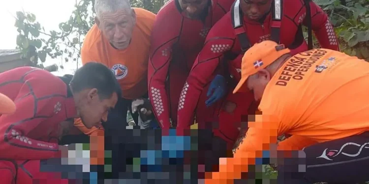 Recuperan cuerpo de hombre que cayó al río Isabela tras accidente en el puente Jacinto Peynado