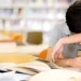 Tasa de abandono escolar baja de 4.5 % a 3.5 % en un año, según estudio