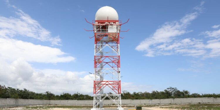 Abinader inaugura un radar para meteorología y aviación