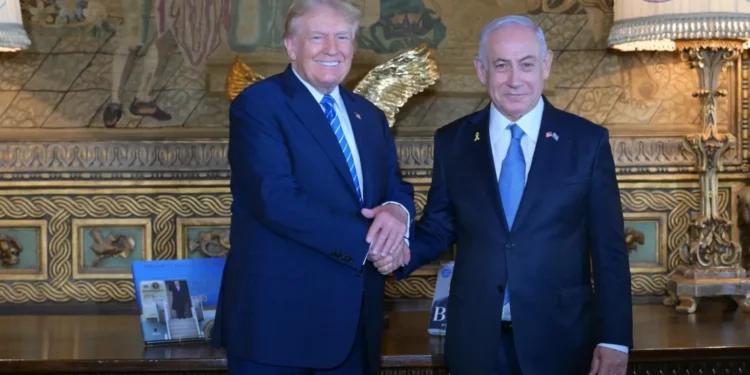 Trump confirma la muerte del líder supremo iraní, Alí Jamenei