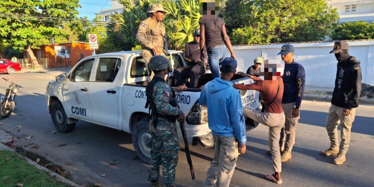 Migración deporta este jueves 1,124 personas hacia Haití, unos 591 salen por Elías Piña